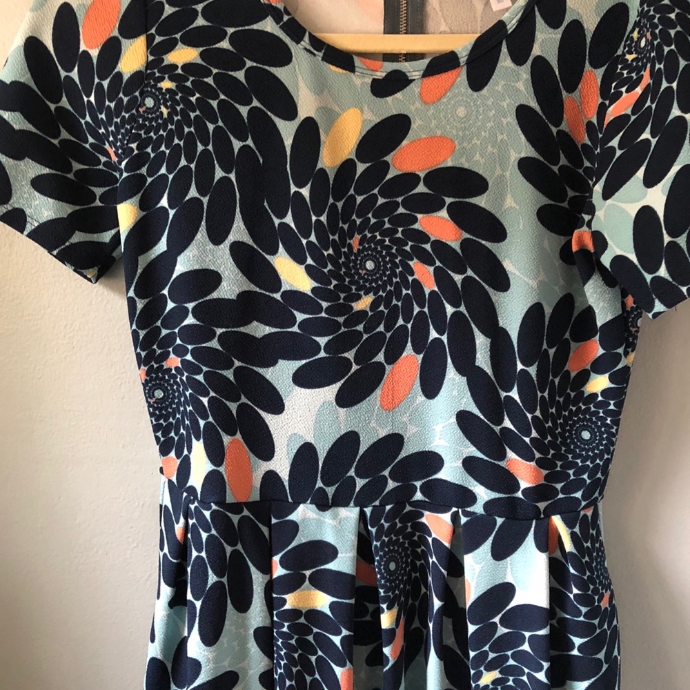 Lularoe Medium Amelia